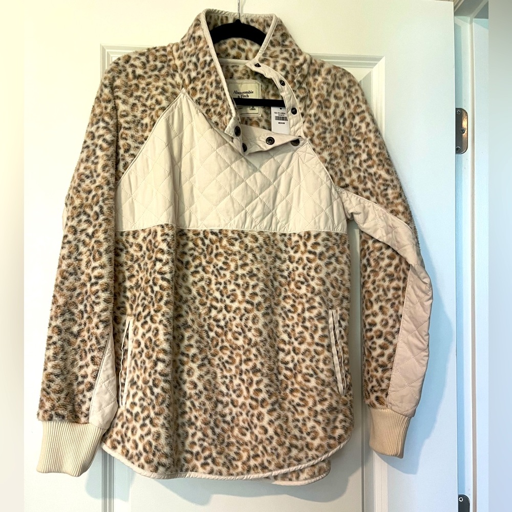 Express Cheetah Pull Over